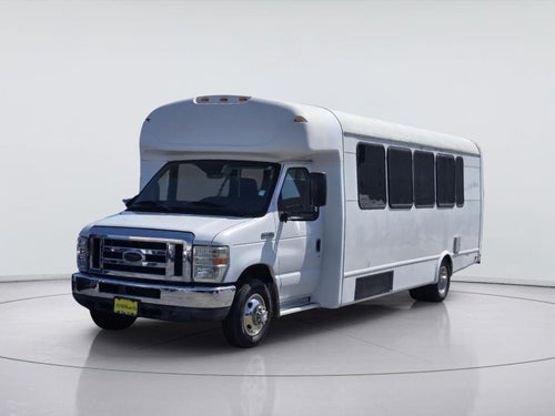 2015 Ford Econoline Commercial Cutaway E-450 SD