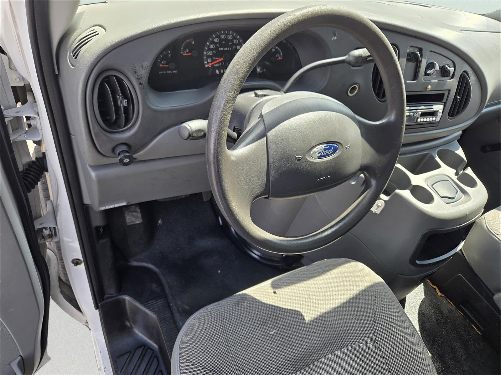 2003 Ford Econoline Commercial Cutaway Standard