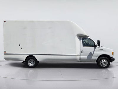 2003 Ford Econoline Commercial Cutaway Standard