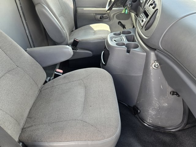 2003 Ford Econoline Commercial Cutaway Standard
