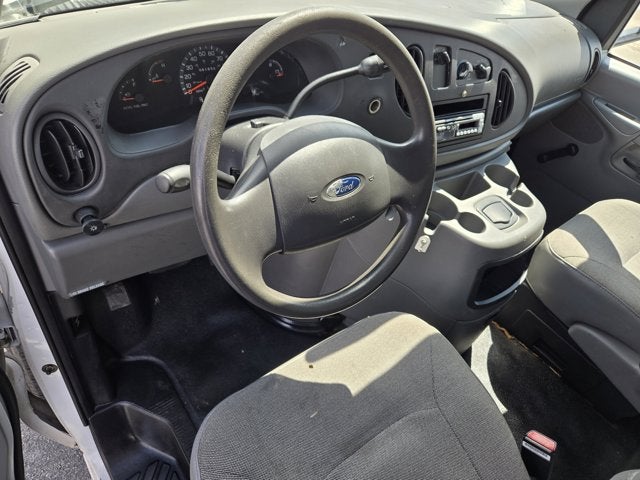 2003 Ford Econoline Commercial Cutaway Standard