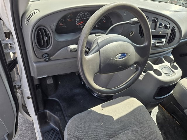 2003 Ford Econoline Commercial Cutaway Standard