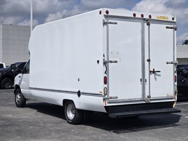 2003 Ford Econoline Commercial Cutaway Standard