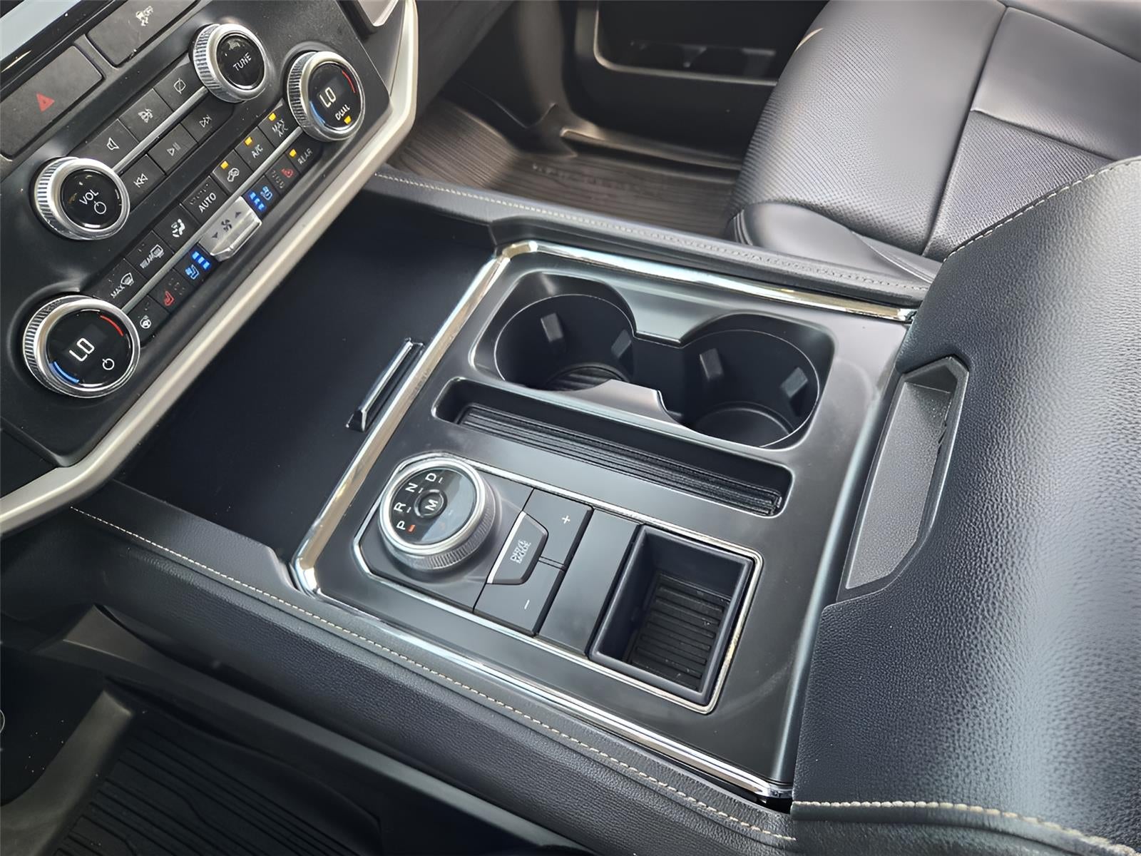 2022 Ford Expedition Max XLT