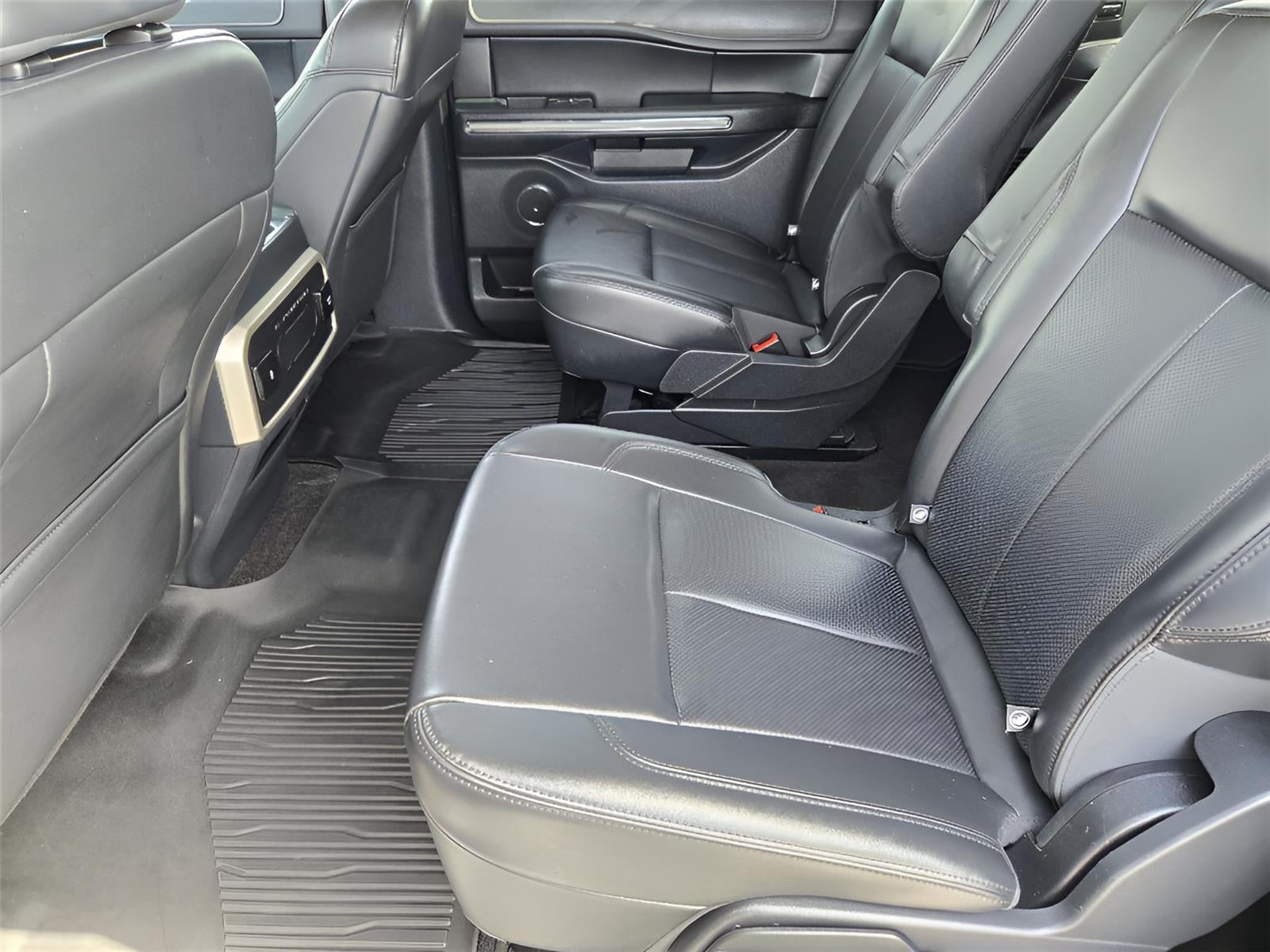 2022 Ford Expedition Max XLT