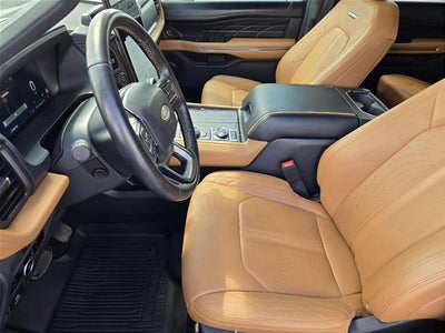 2024 Ford Expedition Platinum