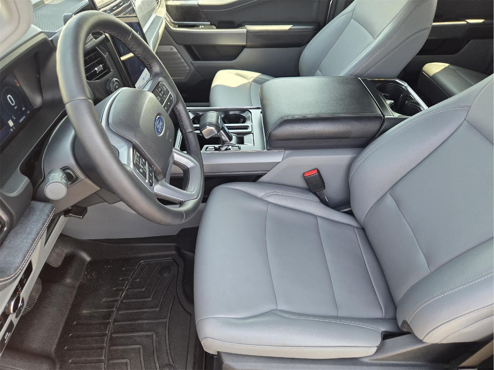 2025 Ford F-150 Lightning Flash