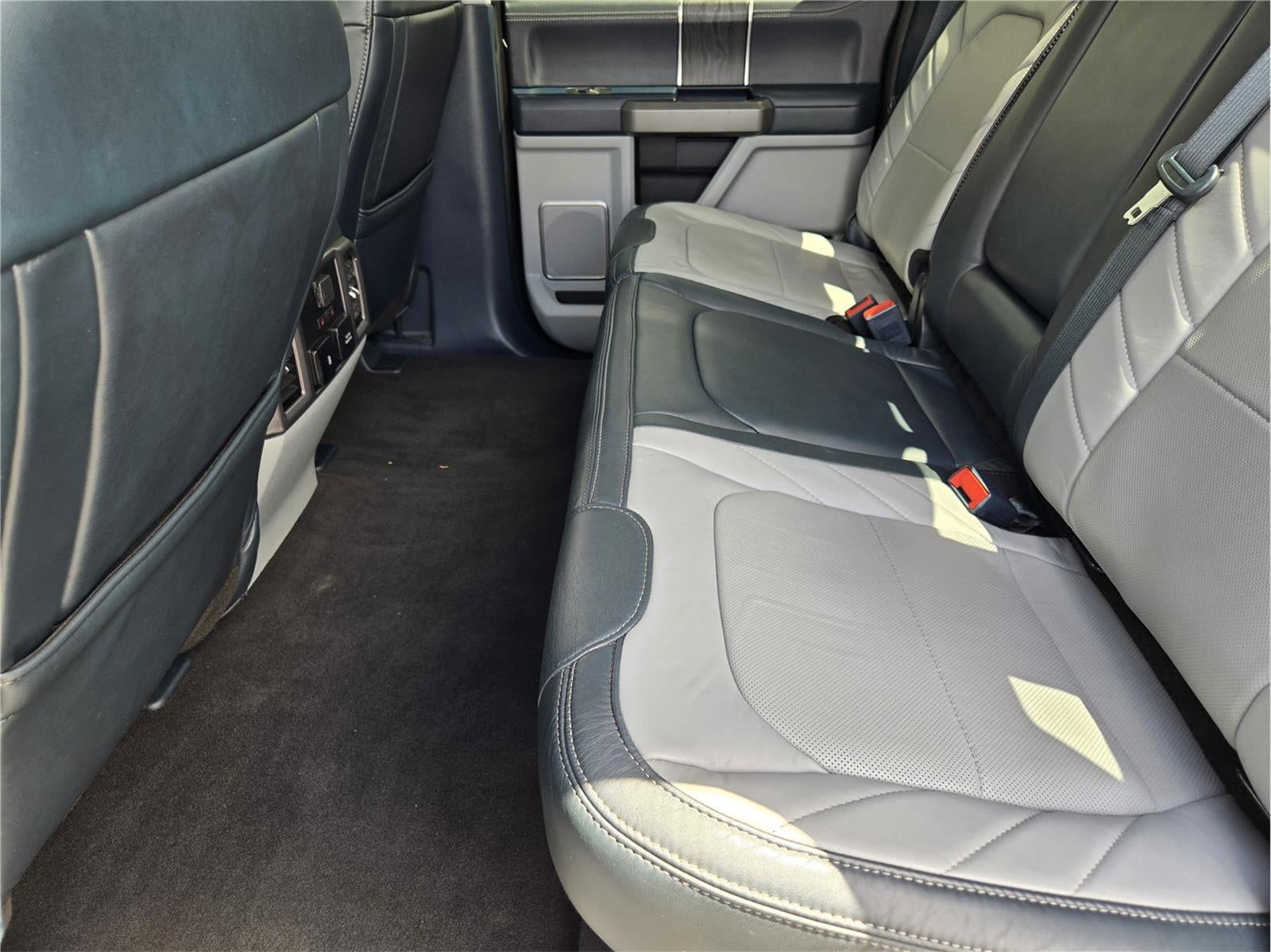 2022 Ford Super Duty F-250 SRW Limited