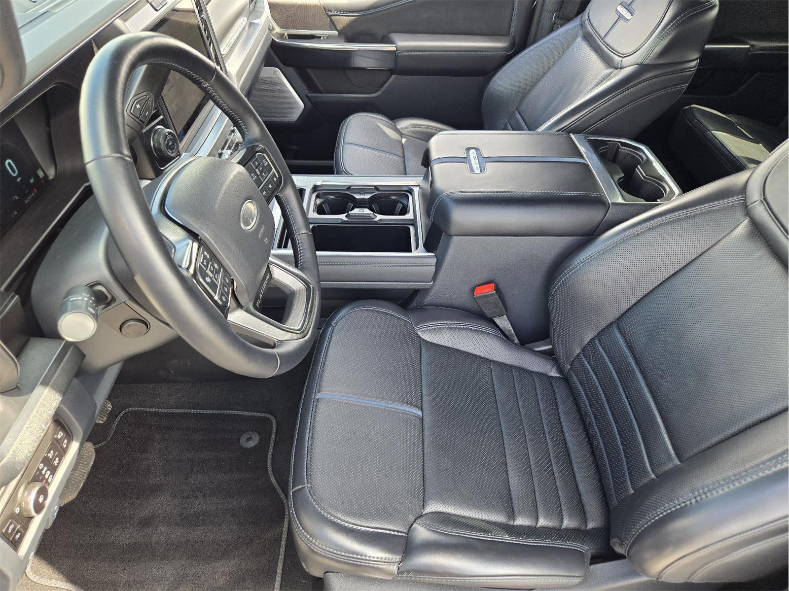 2025 Ford Super Duty F-250 Platinum