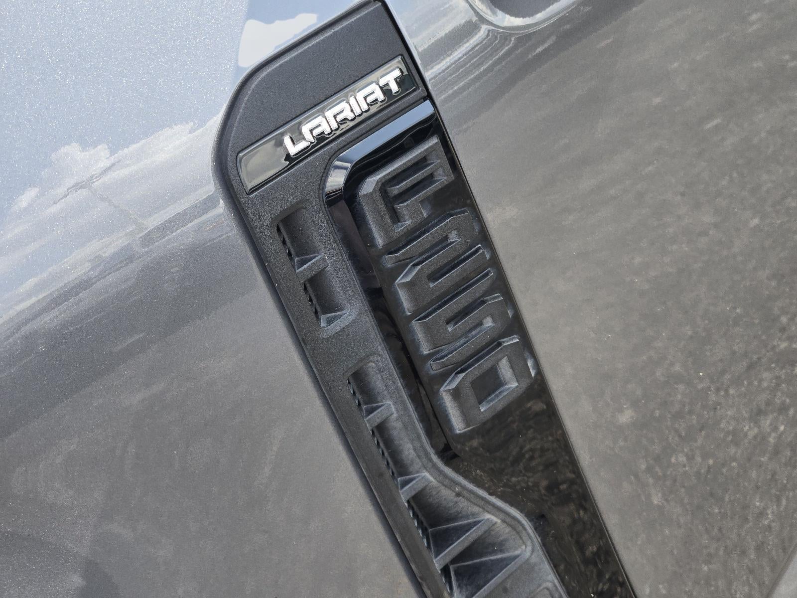 2023 Ford Super Duty F-250 SRW LARIAT