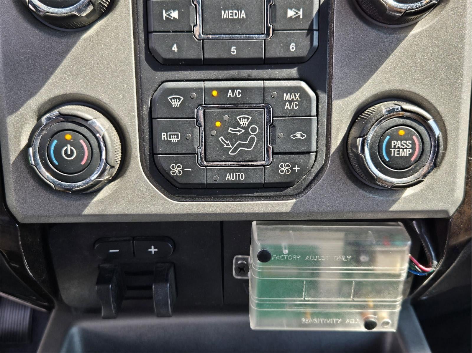 2013 Ford Super Duty F-350 Platinum