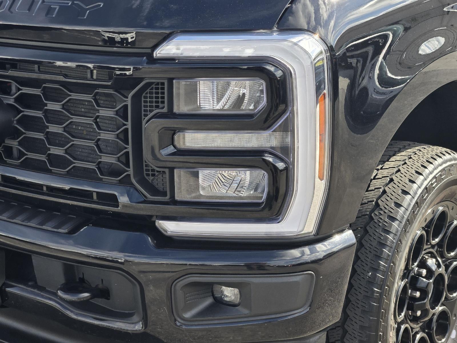 2025 Ford Super Duty F-350 XLT