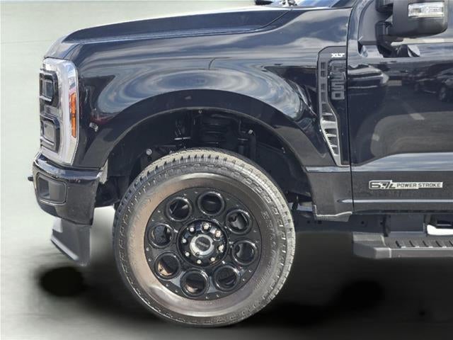 2025 Ford Super Duty F-350 XLT
