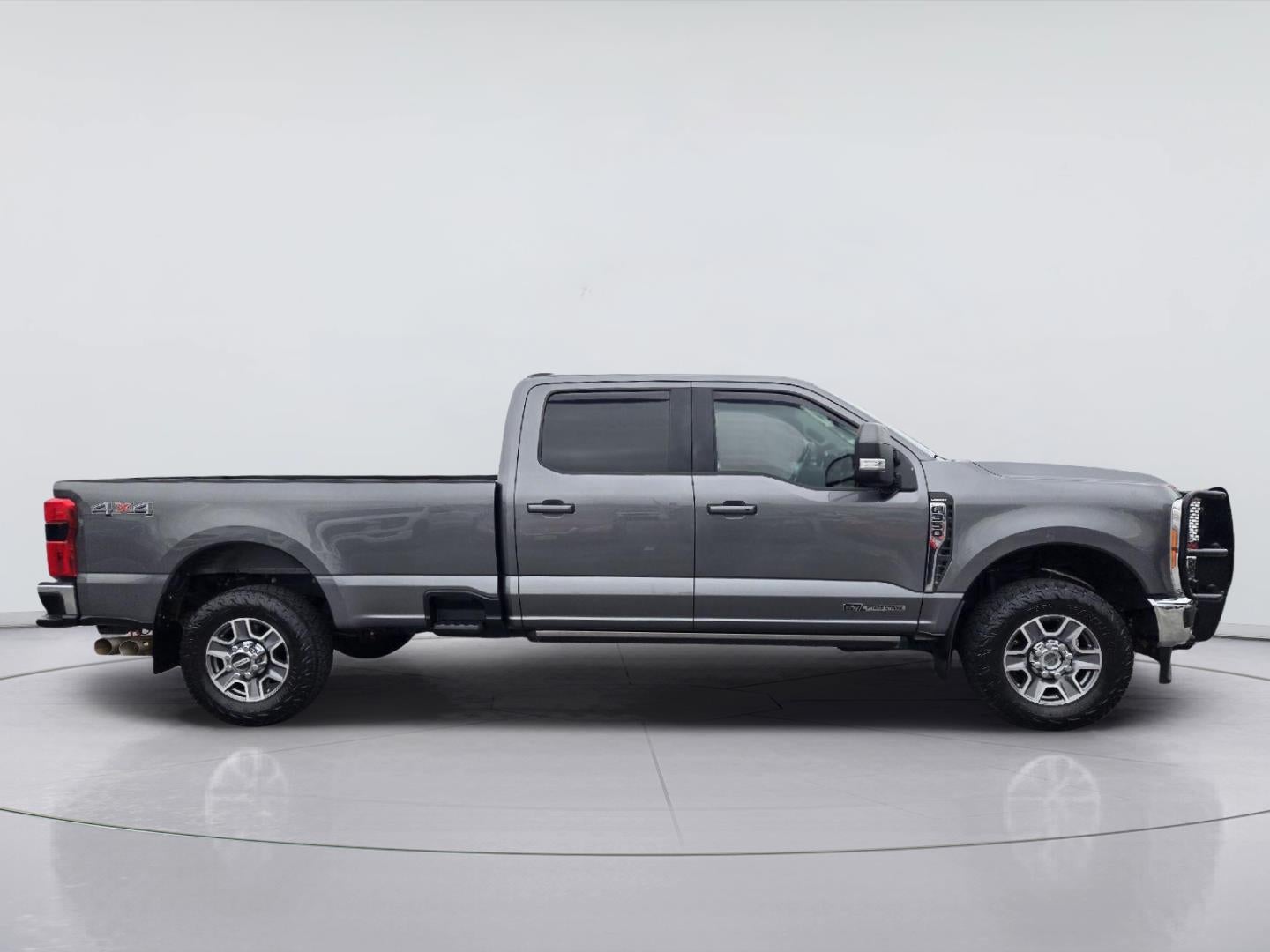 2023 Ford Super Duty F-350 Lariat