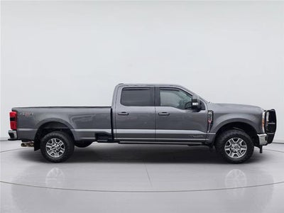 2023 Ford Super Duty F-350 Lariat