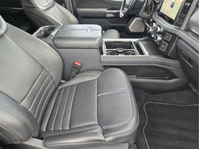 2025 Ford Super Duty F-350 DRW Platinum