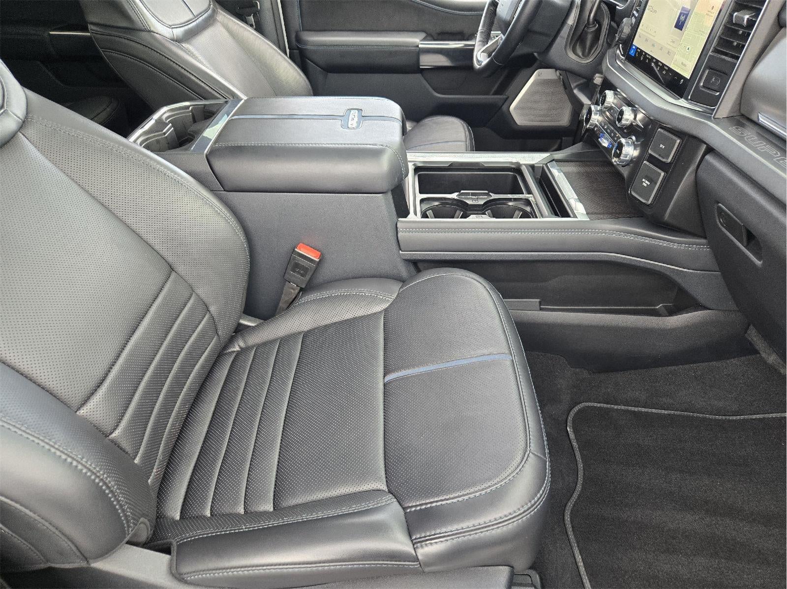 2025 Ford Super Duty F-350 DRW Platinum