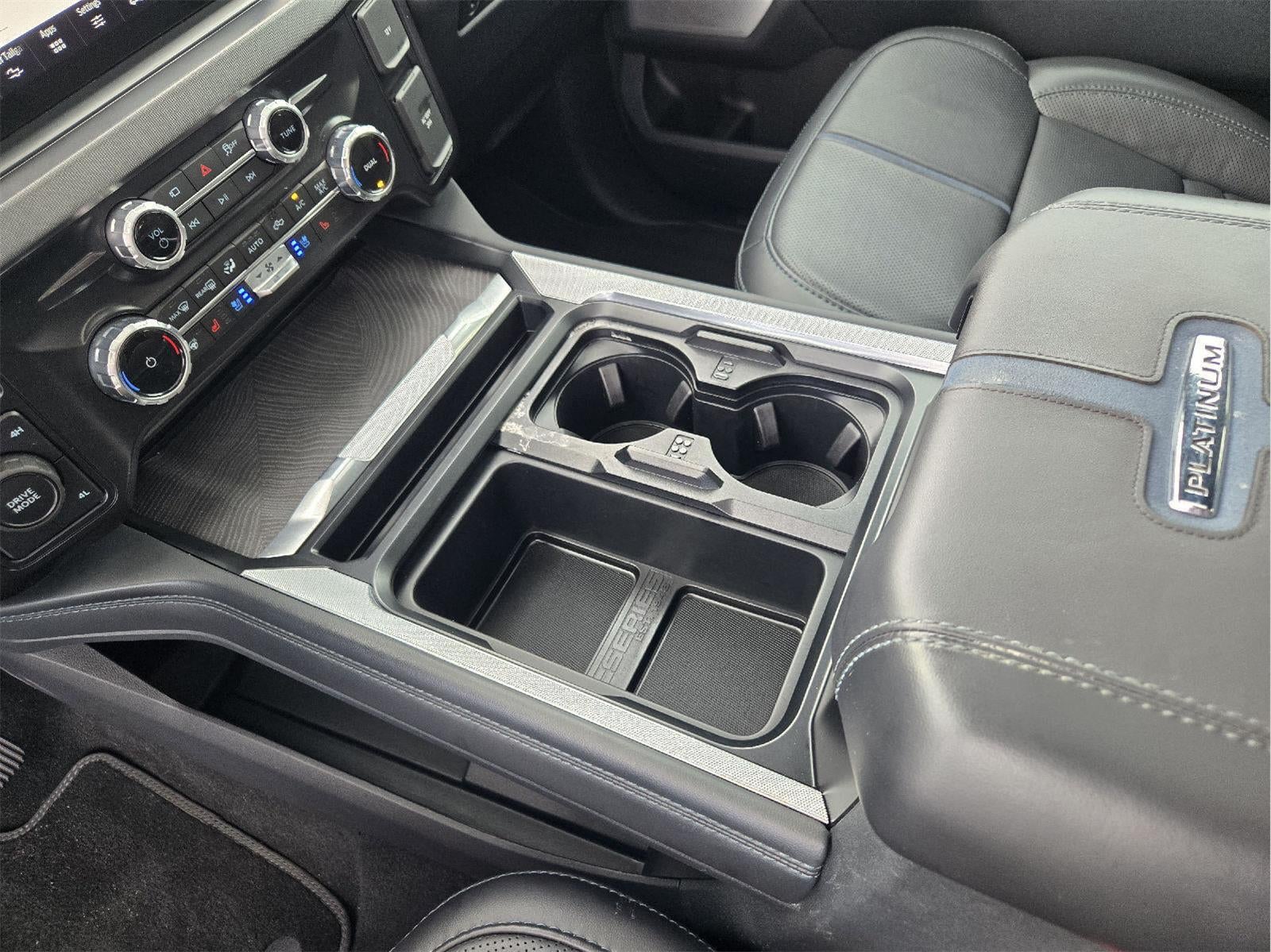2025 Ford Super Duty F-350 DRW Platinum