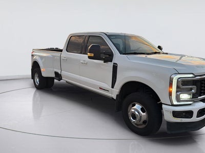 2025 Ford Super Duty F-350 Drw Platinum