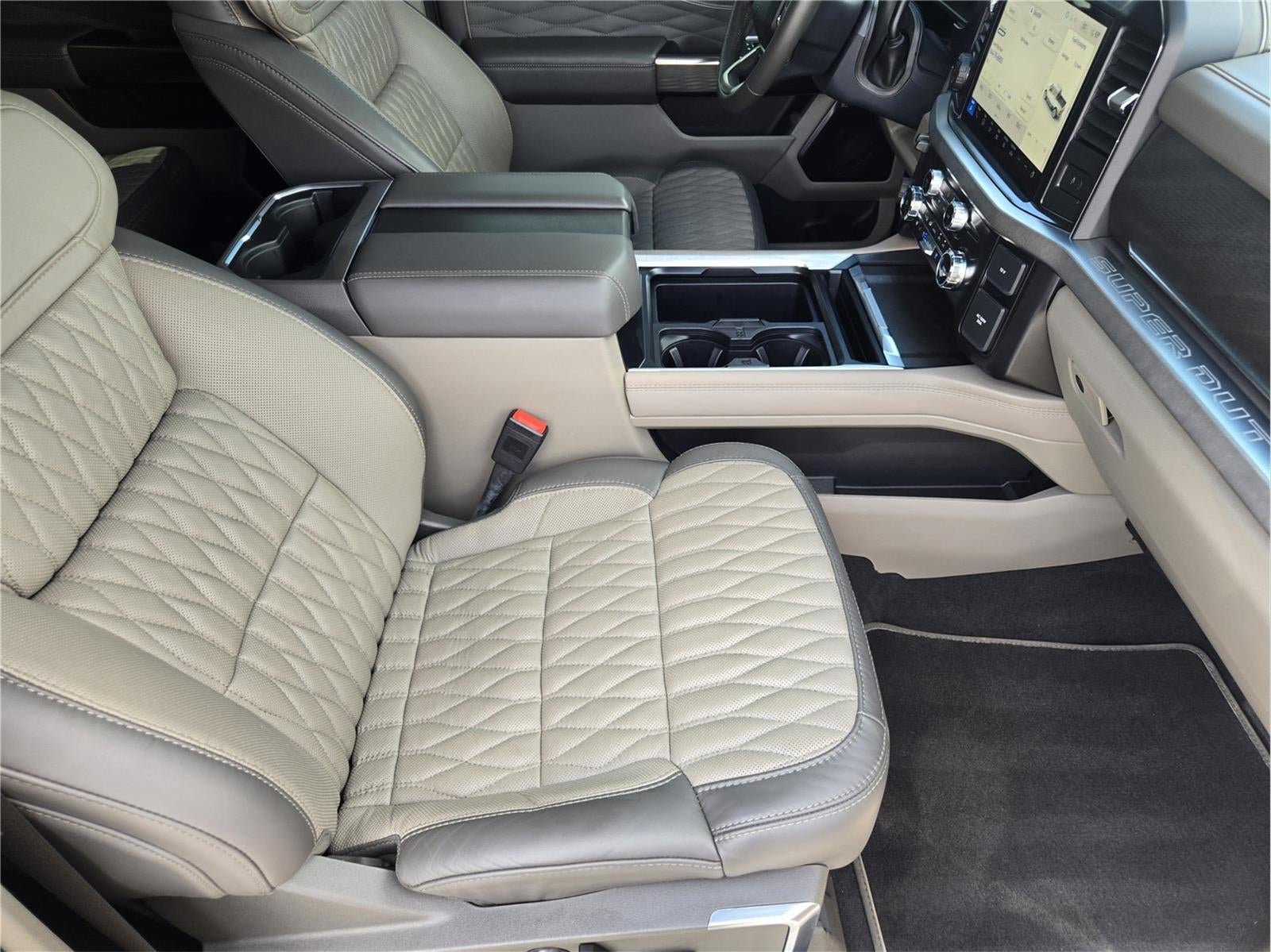 2026 Ford Super Duty F-450 DRW Platinum