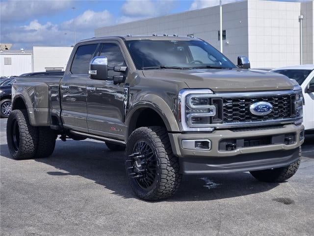 2026 Ford Super Duty F-450 DRW Platinum
