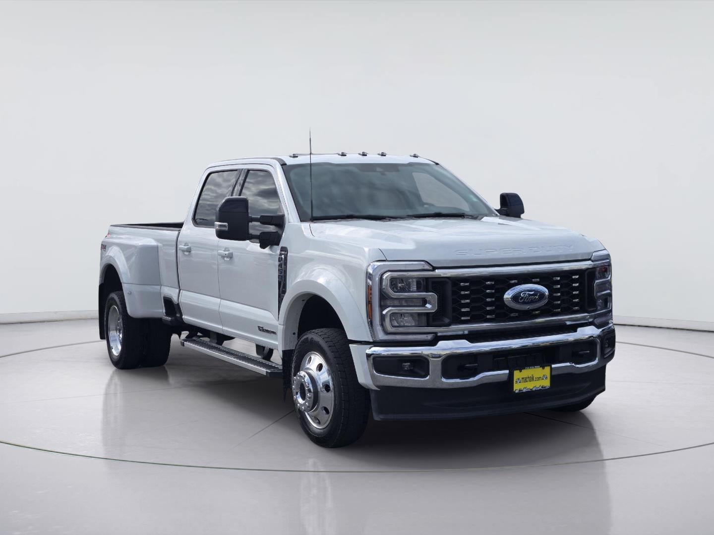 2026 Ford Super Duty F-450 DRW Lariat
