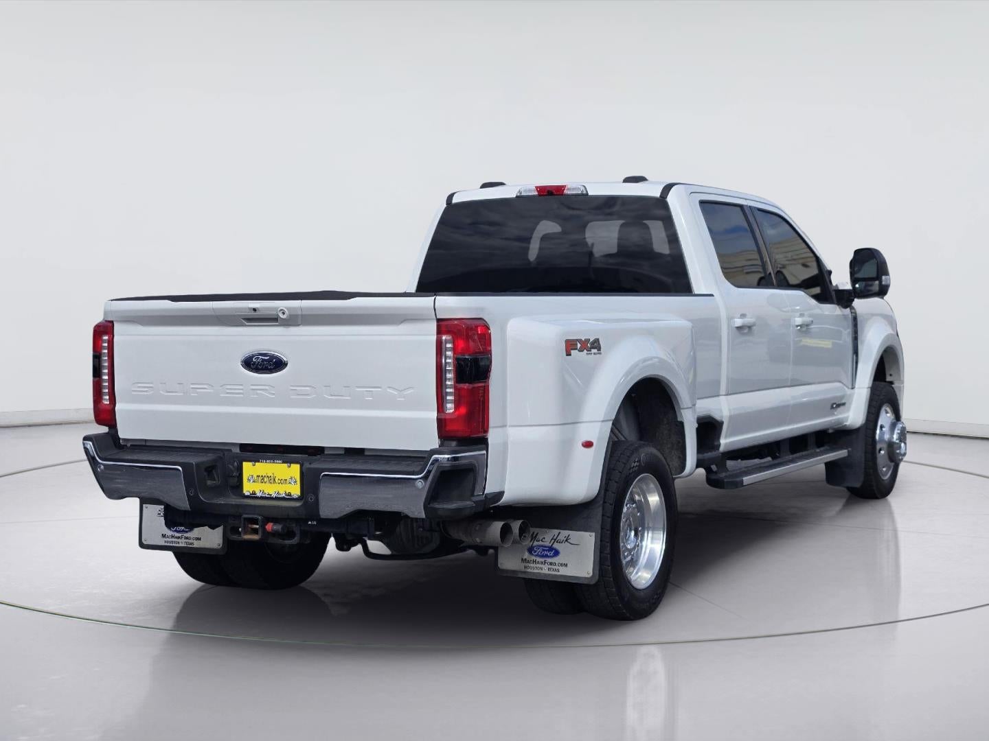2026 Ford Super Duty F-450 DRW Lariat