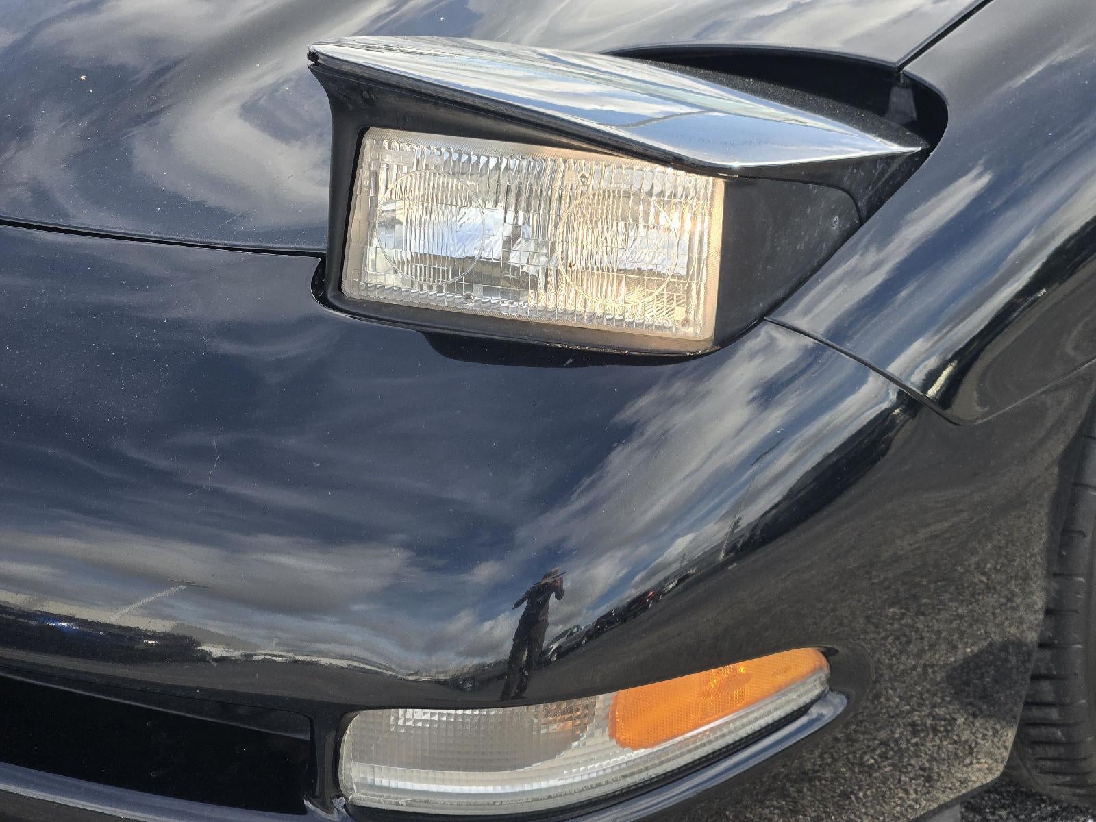 2004 Chevrolet Corvette Base