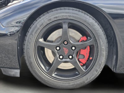 2004 Chevrolet Corvette Base