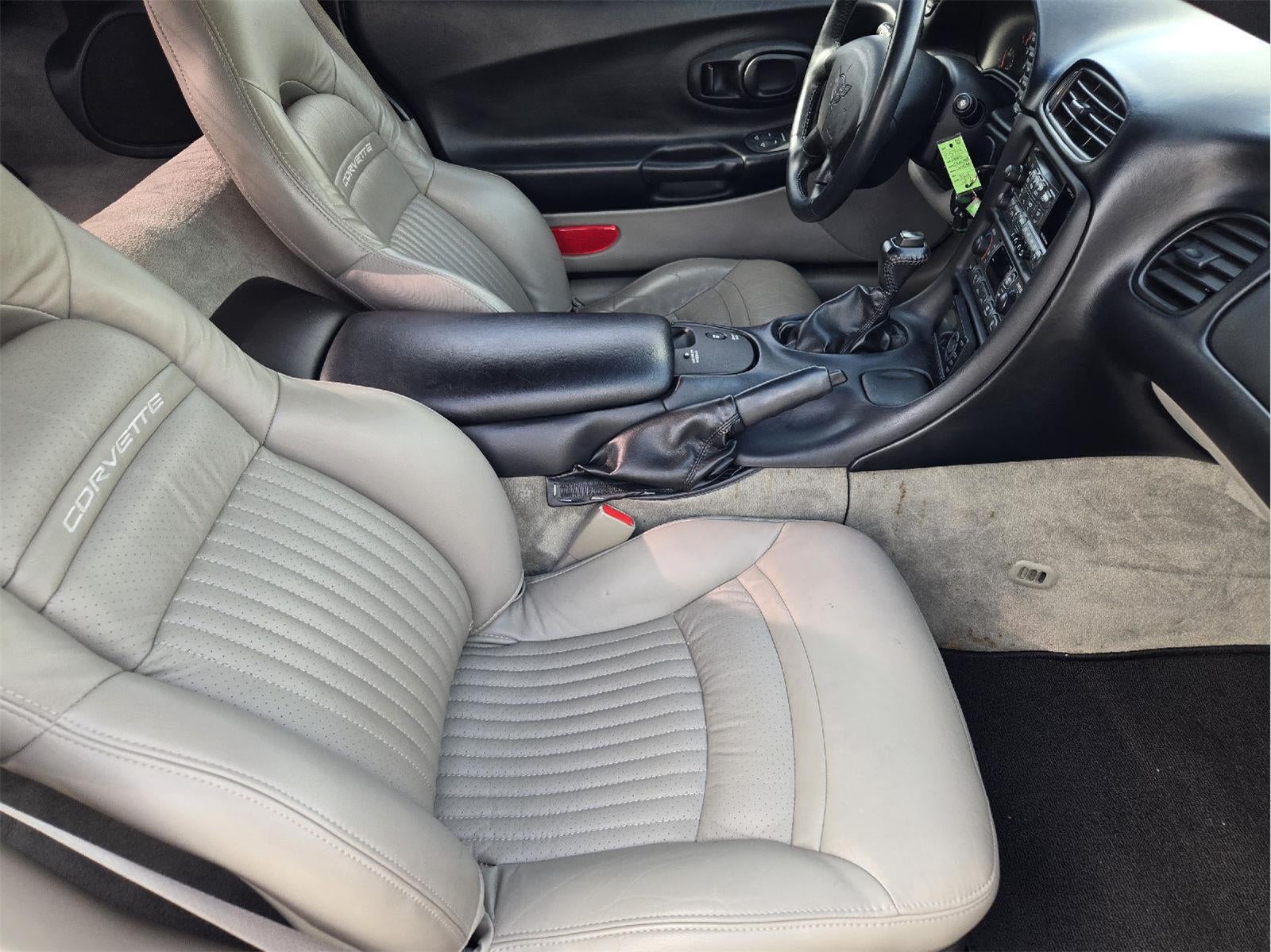 2004 Chevrolet Corvette Base