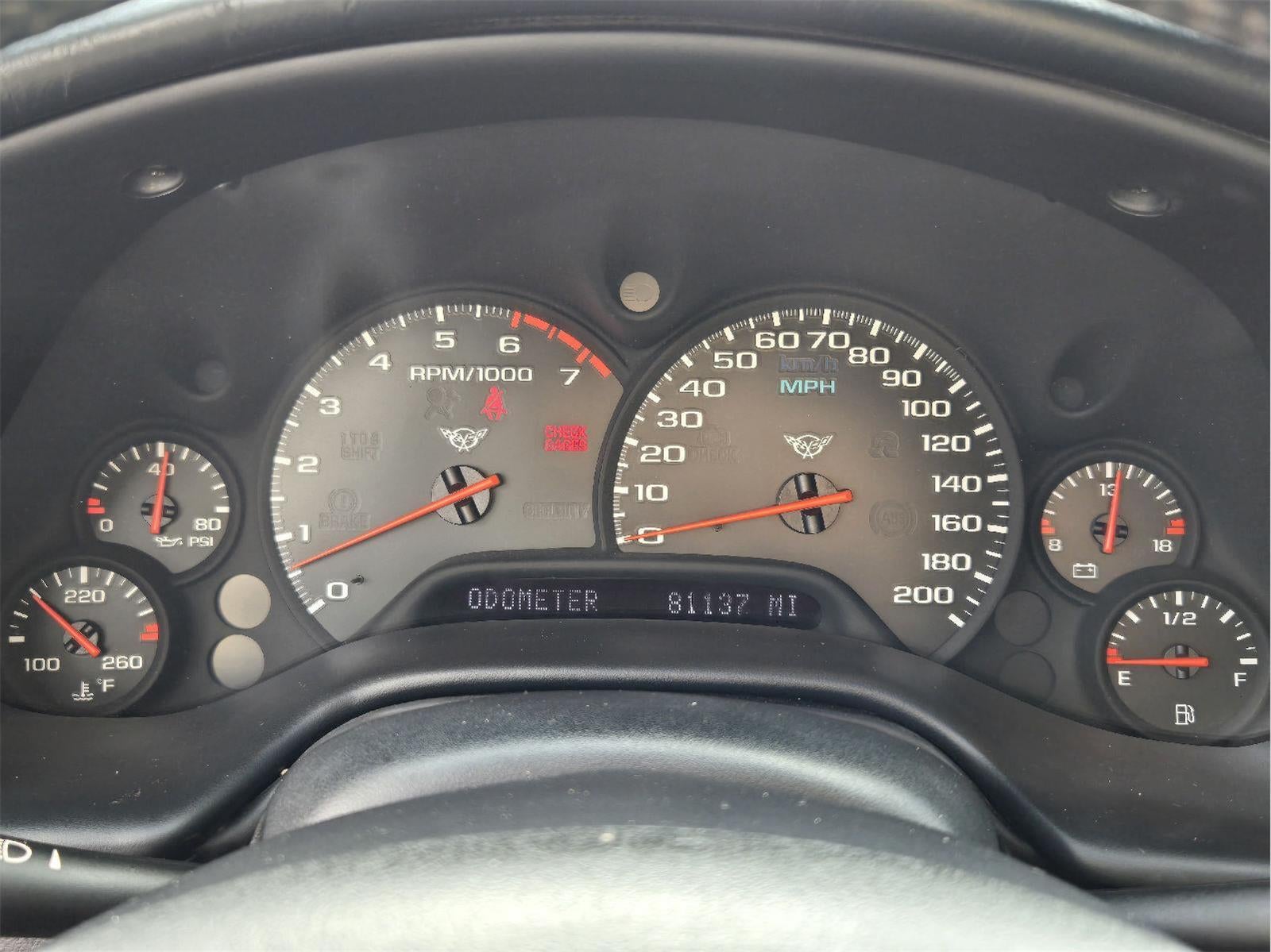 2004 Chevrolet Corvette Base