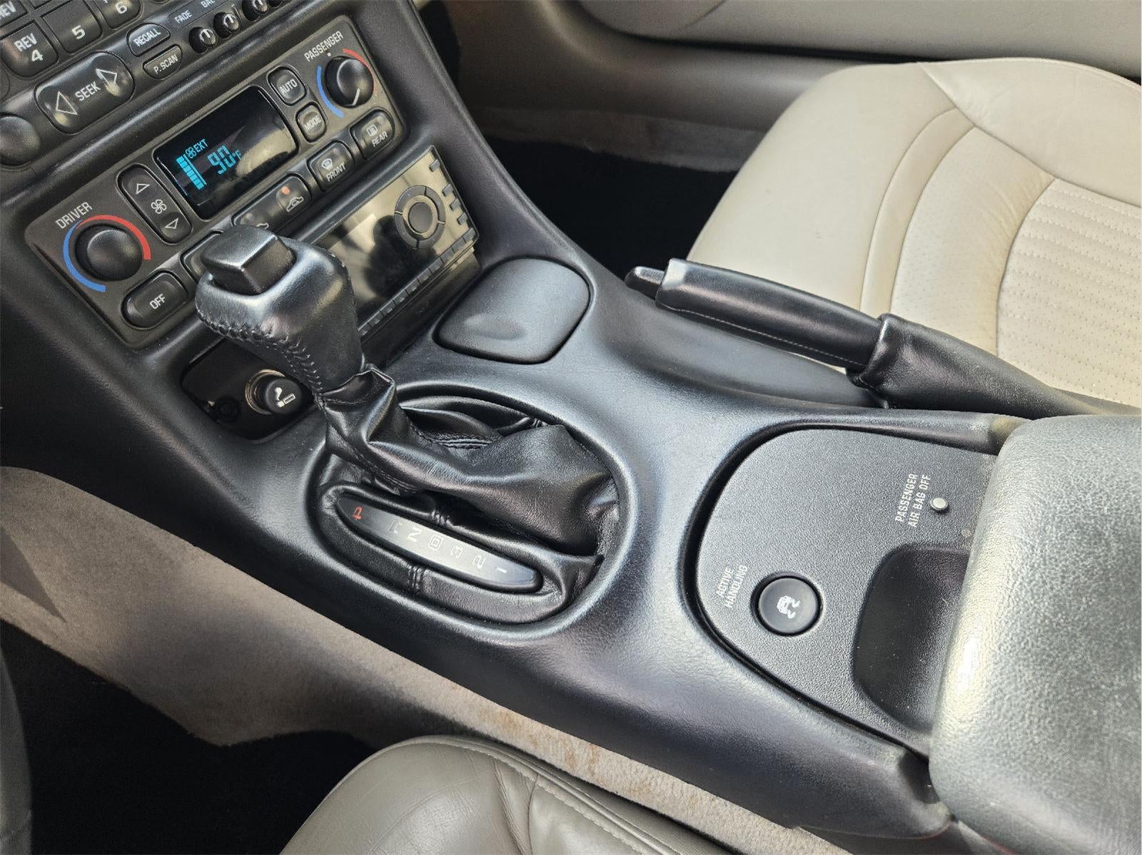 2004 Chevrolet Corvette Base