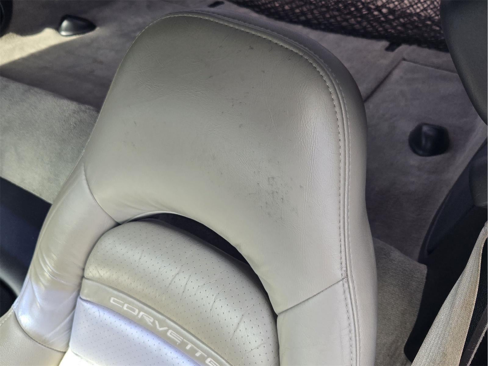 2004 Chevrolet Corvette Base