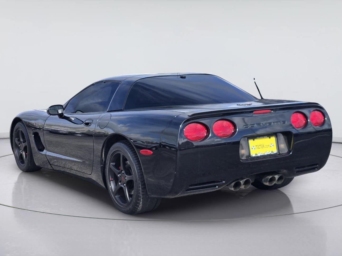2004 Chevrolet Corvette Base