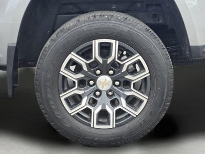 2024 Chevrolet Colorado 2WD LT
