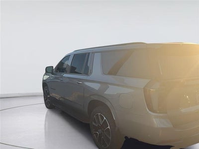 2025 Chevrolet Suburban RST