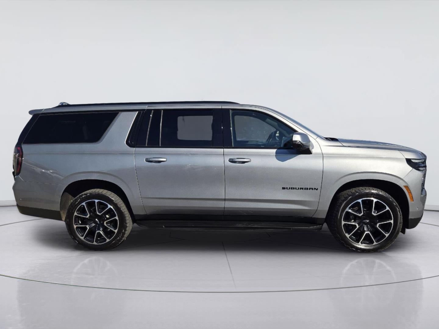 2025 Chevrolet Suburban RST