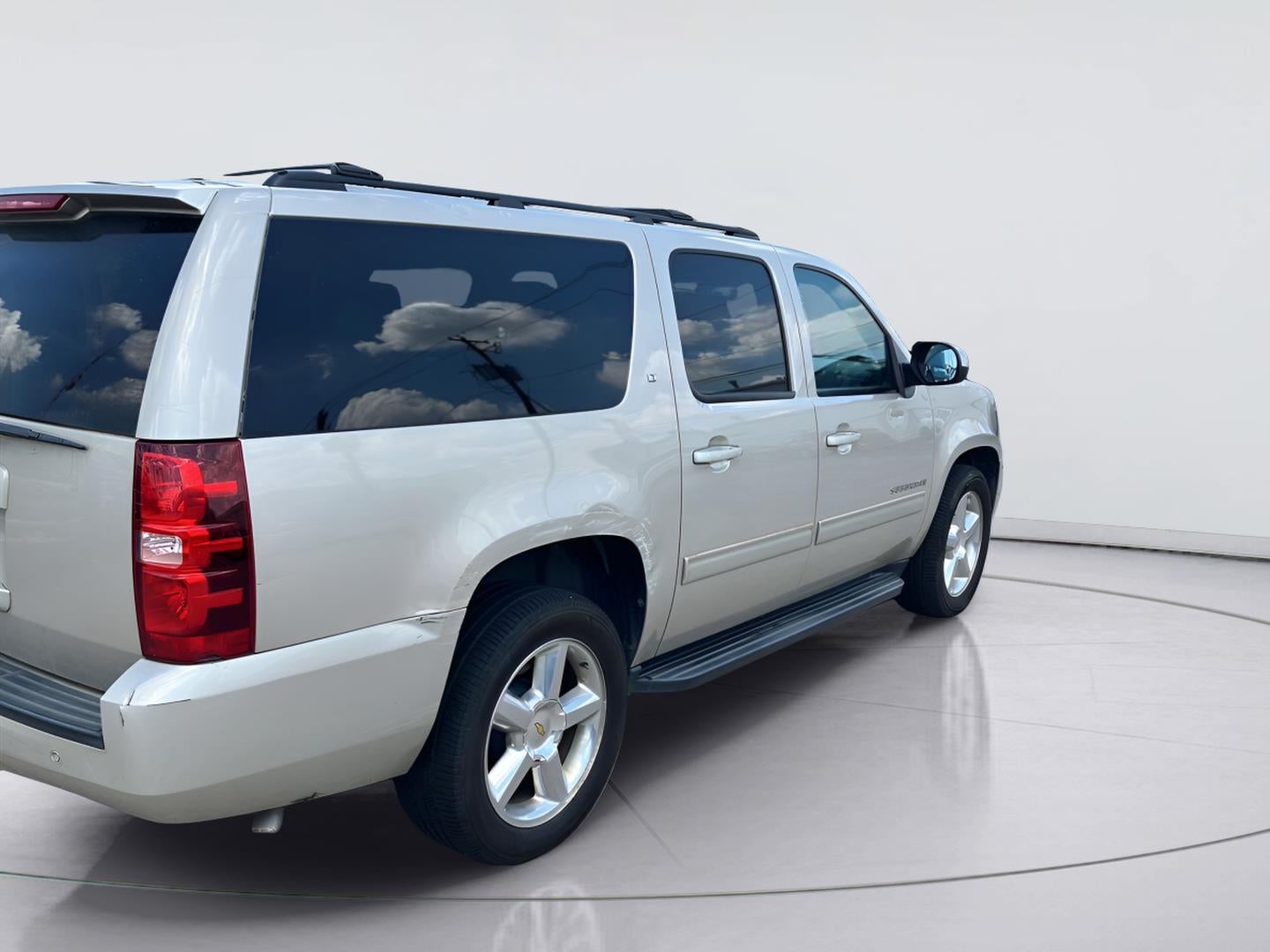 2013 Chevrolet Suburban LT