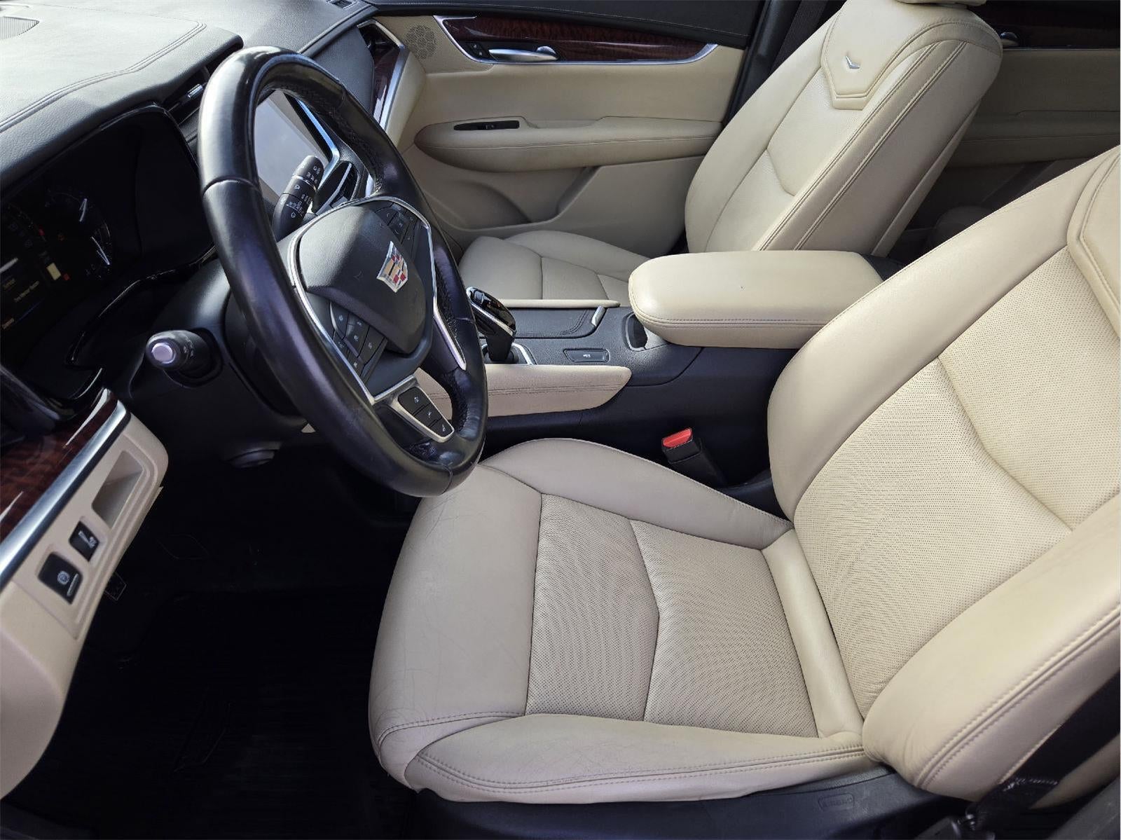 2018 Cadillac XT5 Luxury FWD