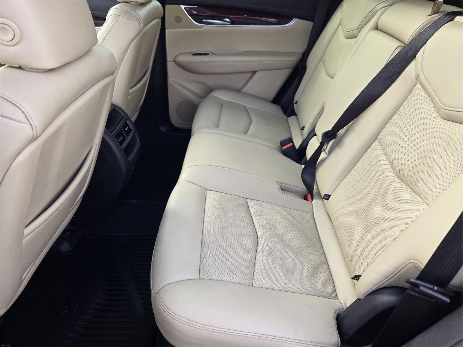 2018 Cadillac XT5 Luxury FWD