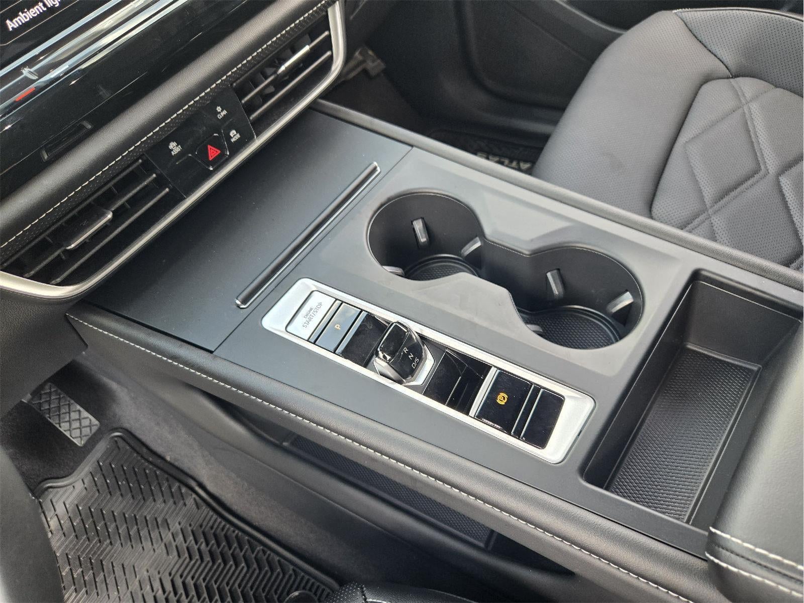 2024 Volkswagen Atlas 2.0T SE