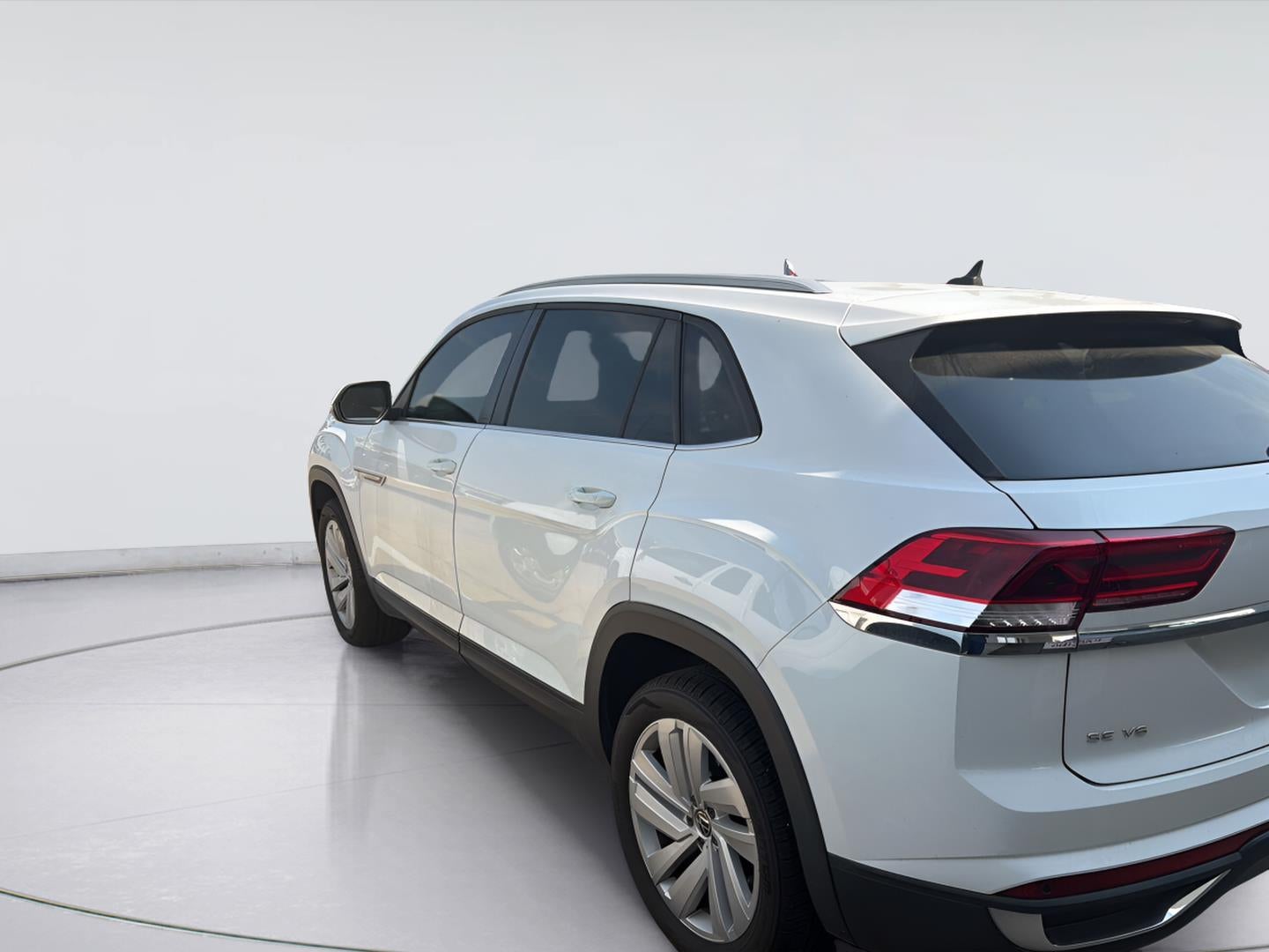 2022 Volkswagen Atlas Cross Sport 3.6L V6 SE w/Technology