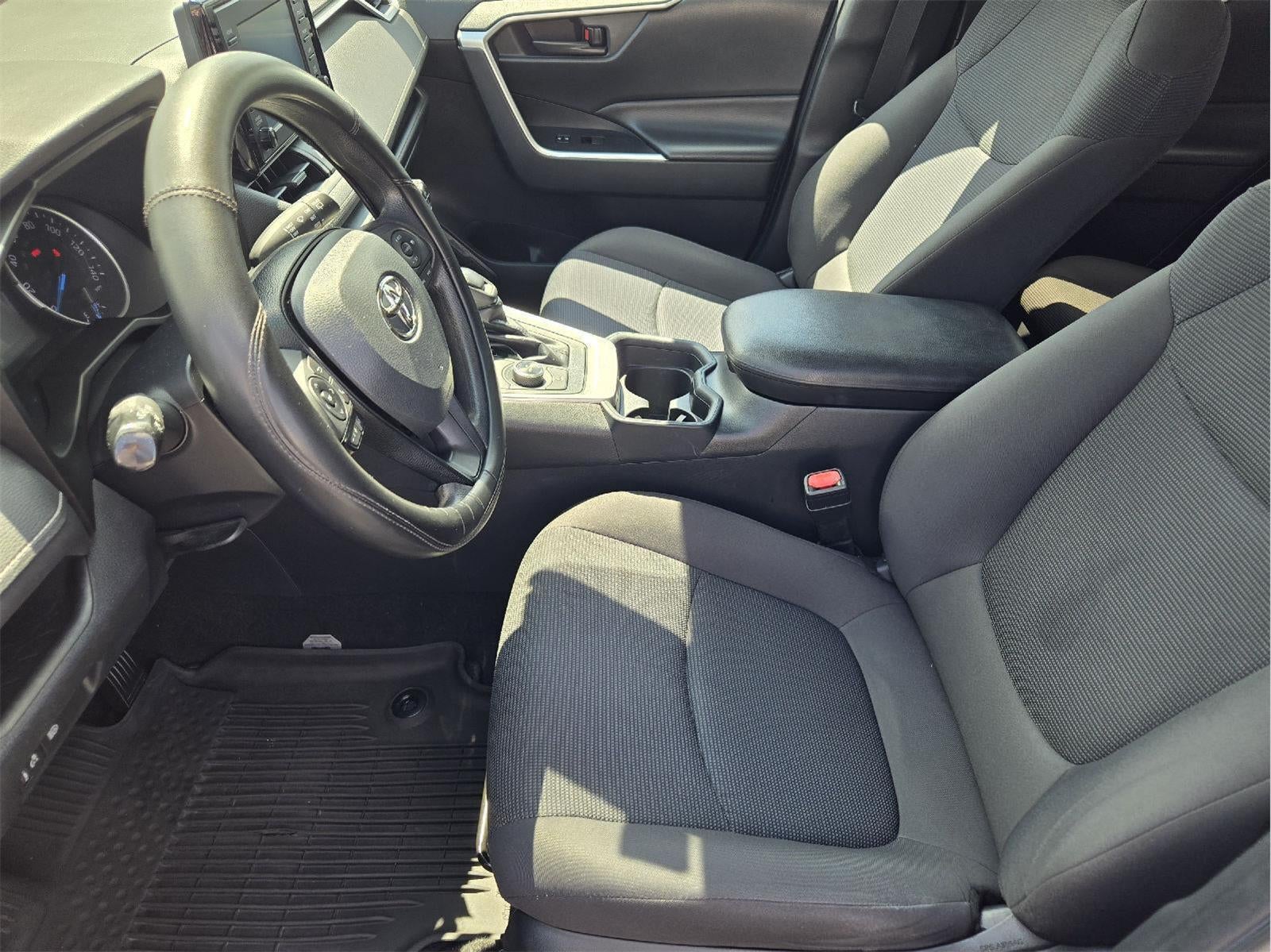 2019 Toyota RAV4 Hybrid LE