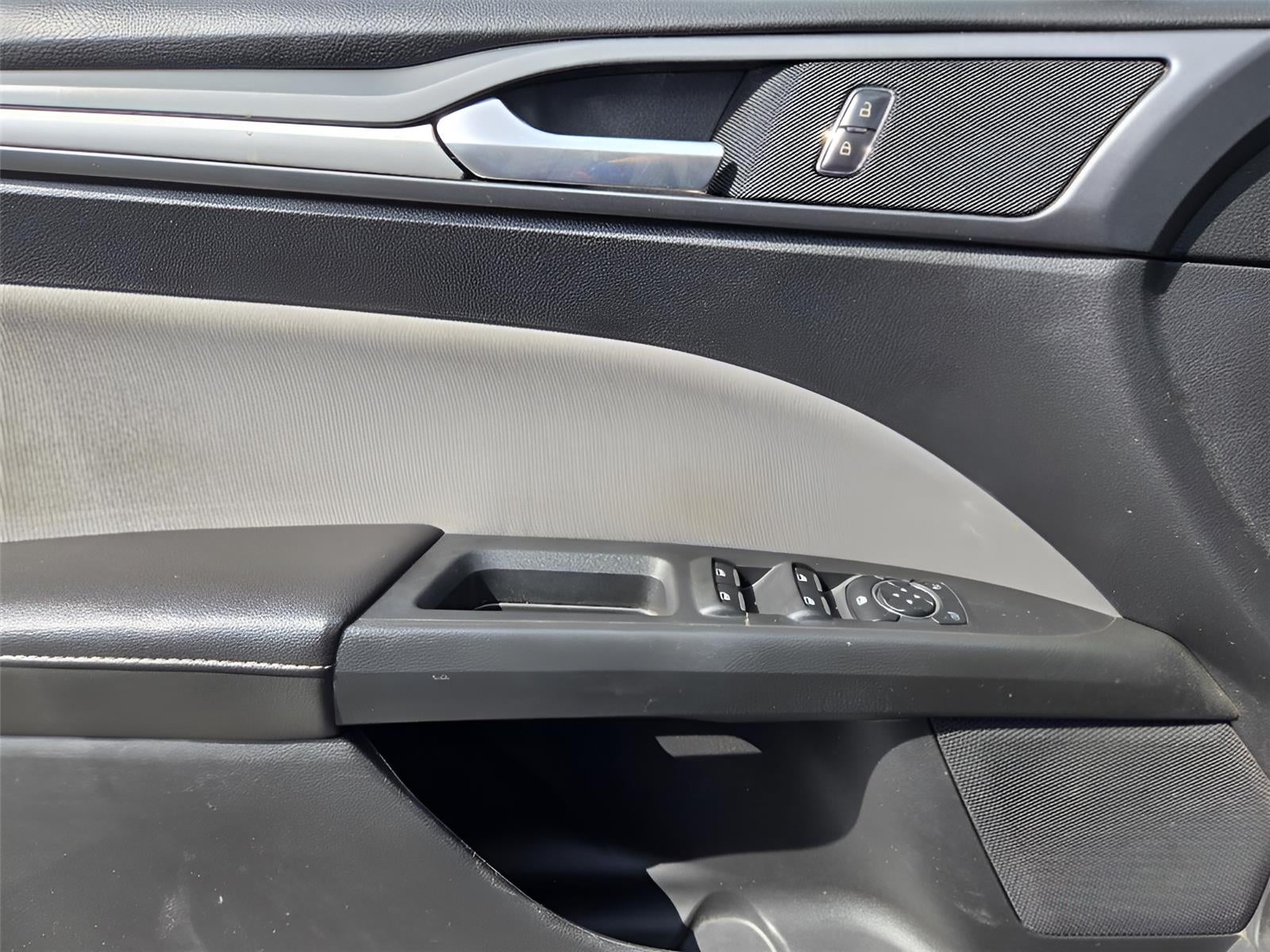 2016 Ford Fusion S