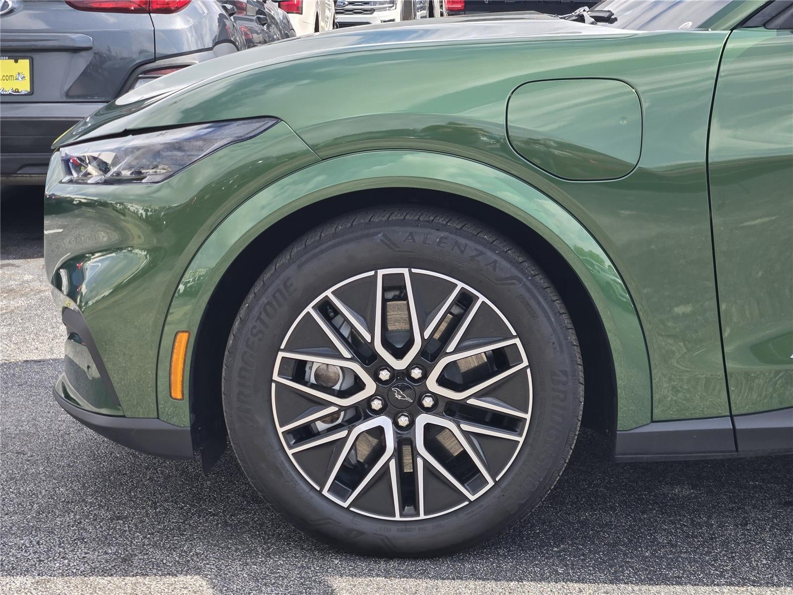 2025 Ford MUSTANG MACH-E PREMIUM