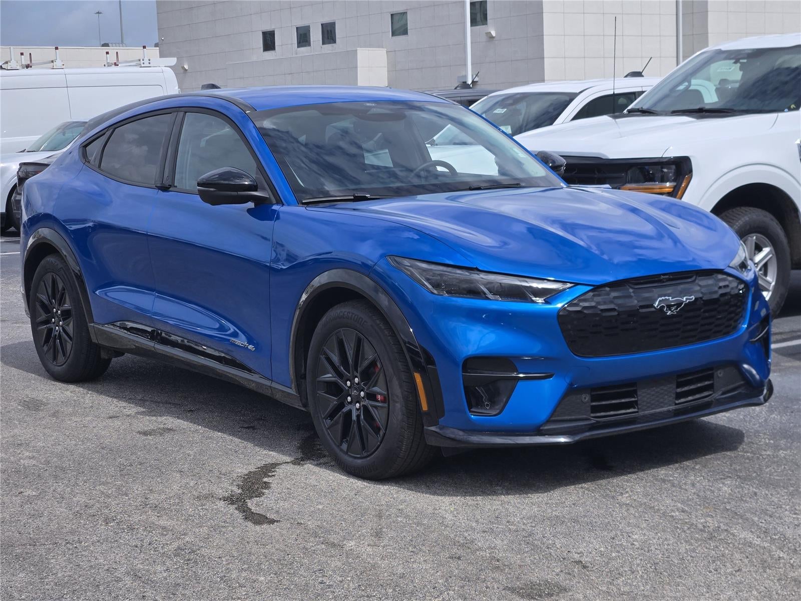 2025 Ford MUSTANG MACH-E PREMIUM