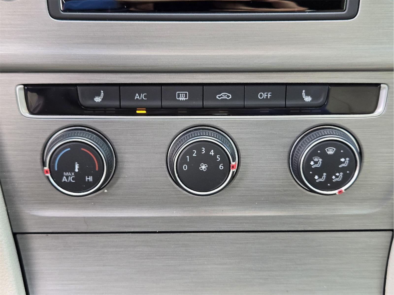 2017 Volkswagen Golf TSI SE