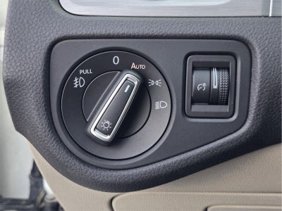2017 Volkswagen Golf TSI SE