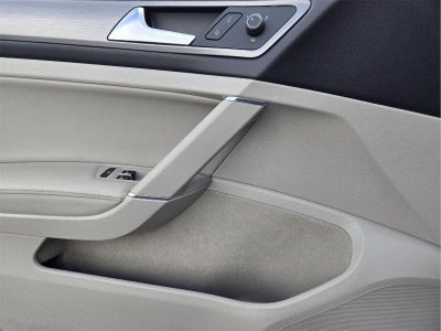 2017 Volkswagen Golf TSI SE