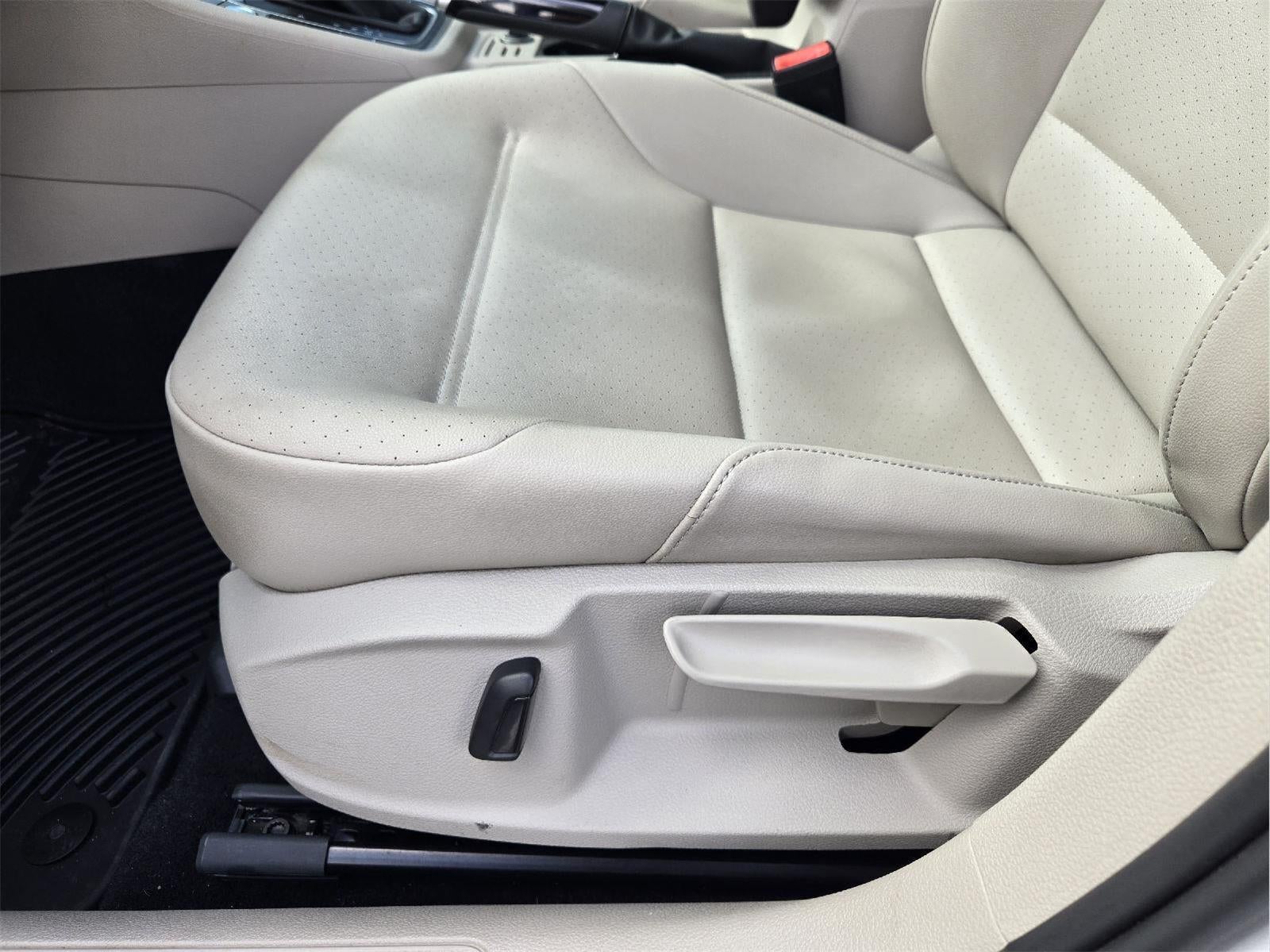 2017 Volkswagen Golf TSI SE